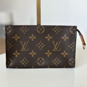 Louis Vuitton Bucket Pouch